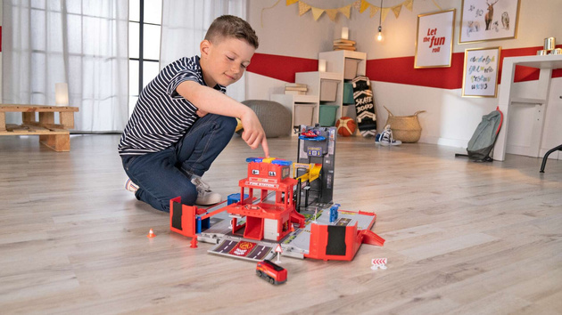 Skládací hasičská souprava Transportér s parkovacími + záchrannými vozidly Světlo Zvuk