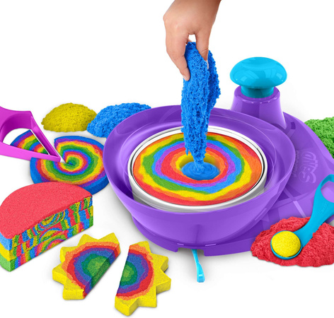 Plastová stavebnice Kinetic Sand Barevný kinetický písek 907g Míchací stroj Swirl n' Surprise + příslušenství