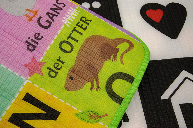 Humbi oboustranná výuková pěnová podložka s německou abecedou EPE 180x150x1 cm